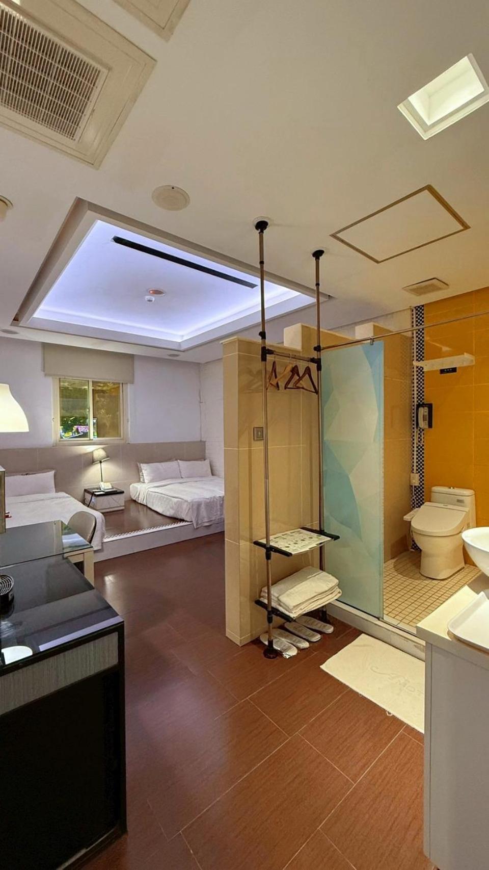King Motel王者 桃園市旅館177號 Eksteriør billede